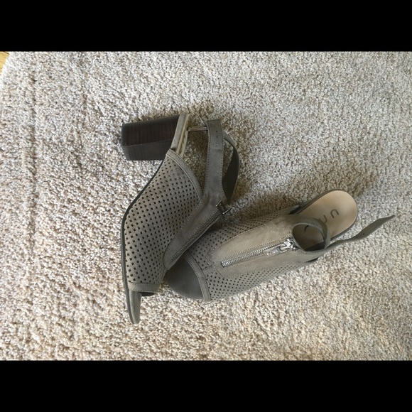 Fall suede open-toed heels - Picture 5 of 5